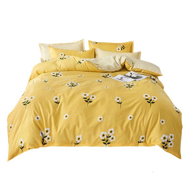 

four piece bedding set, three piece bed sheet and quilt set in student dormitory
