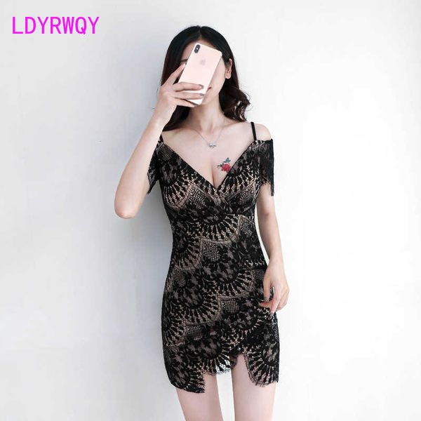 

autumn style lace low-cut sling nightclub deep v split fork hip female dress knee-length lace zippers 210603, Black;gray