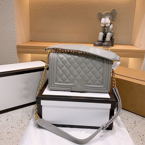 

2021 european style fashion designer handbags shoulder bag cowhide rhombus plaid large-capacity street sacoche lady clutch bag coin purse cr