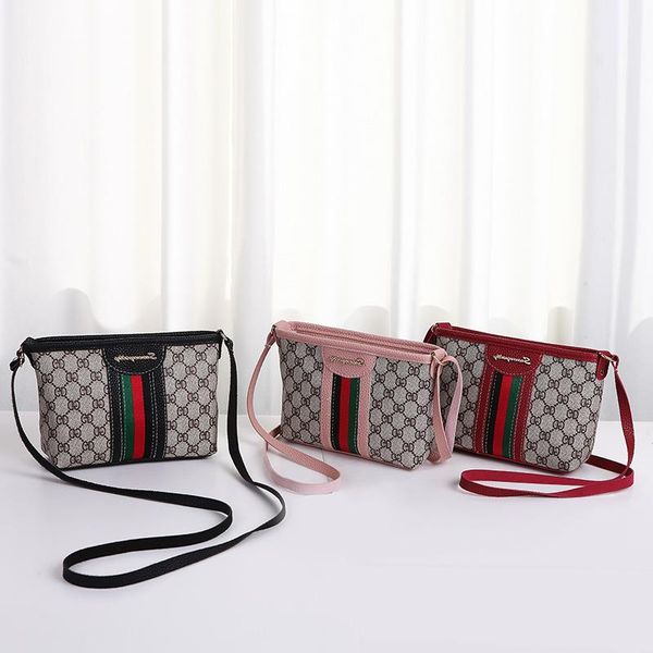 

bag women 2020 new clutch fashion printing korean trendy ladies all-match personality shoulder messenger svswa
