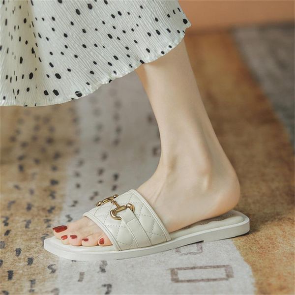 

slippers women's shoes 2021 summer korean version of flat-bottom all-match metal buckle soft bottom sandals and, Black