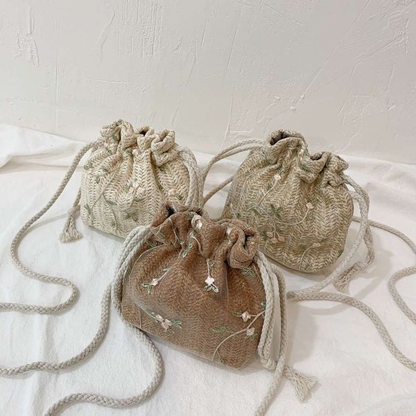 

straw bag girl 2021 fashion summer fresh and simple fairy lace woven with beach