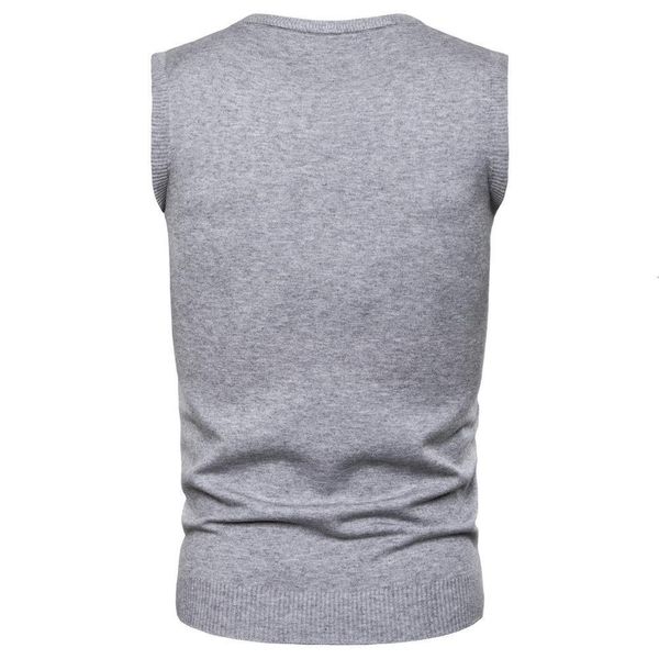 

new 2021 autumn winter men knitted o-neck sweater wb8n, White;black