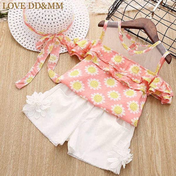 

love dd&mm girls sets summer children's clothing girls wooden ear mesh stitching shirt + flower shorts + beach hat suit 210715, White