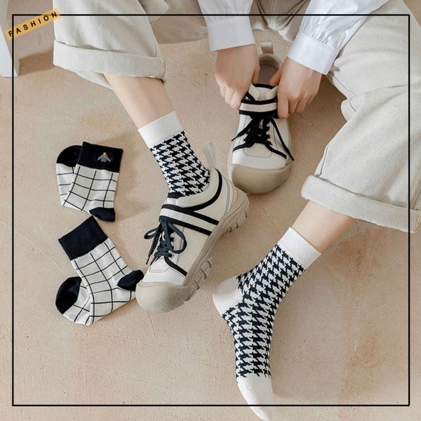 

small life black white flower lattice cartoon embroidery cotton college style