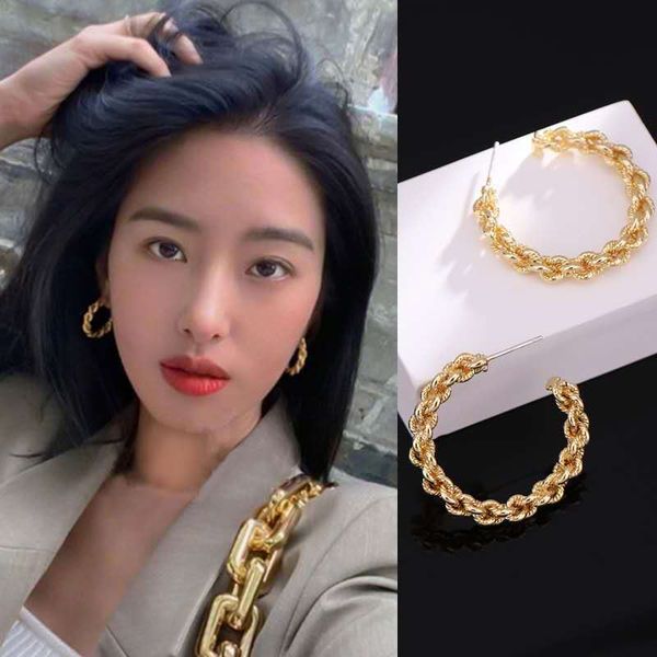 

2021 designers women's earringsneedle s925 silver metal winding chain earrings temperament weaving twist cold wind net red, Golden