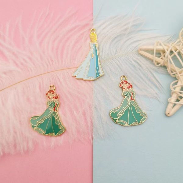 20 pçs / pacote dos desenhos animados bonito meninas princesa esmalte encantos metal pingentes brinco diy moda jóias fazendo acessórios cor dourada