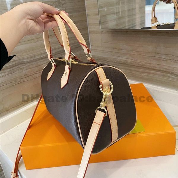 

classic pillow bags 2022 summer luxurys designers bag must-have shoulder handbag messenger women totes fashion elegant handbags printed cros