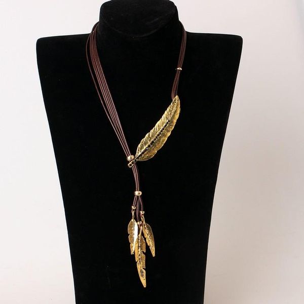 

pendant necklaces 2021 fashion arrival crystal necklace leather cord metal imitation rhinestone leaves feather for women, Silver