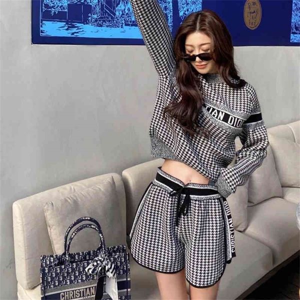 

high version thousand check knitted suit fashionable foreign style age reduction new port letter jacquard in early autumn, Gray
