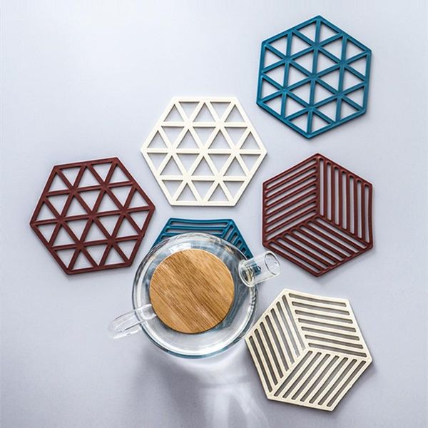 

mats & pads 5 pcs household kitchen foldable lengthened thickened silicone table mat, heat insulation pad, anti-scald bowl