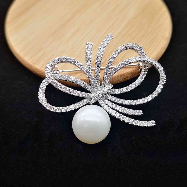 2021 SS Big Fresh Water Pearl Bowknot Bling Full CZ Камни свадьба Мода Ювелирные Изделия Шарф Буровая Брошь