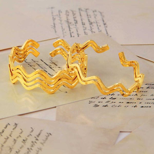

2021 vietnam sand gold pure copper 24k gold plating open bangle for women jewelry gift q0717, Black
