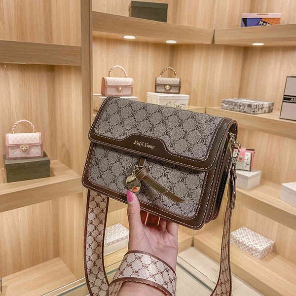 

2022 factory outlet online direct minority women's versatile messenger lattice contrast color single shoulder armpit small square bag