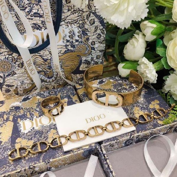 

designers luxury fashion dijia / dejia fashion classic cd letter bracelet star temperament women bracelet ring, Red;brown