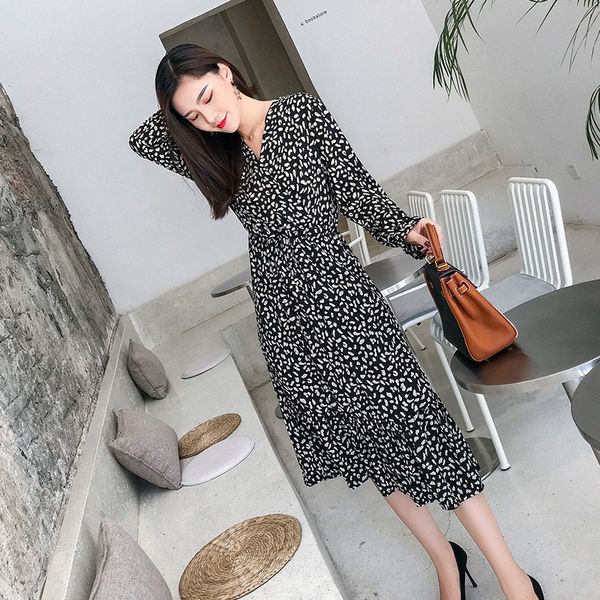 

elegant v-neck print chiffon dress spring long flare sleeve ruffles elastic loose female long maxi dress chic vestidos, Black;gray