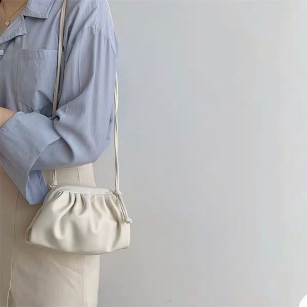 

women's satchel with foreign style