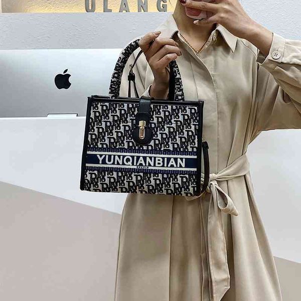 

purse new single shoulder hand-held version fashion student style bags