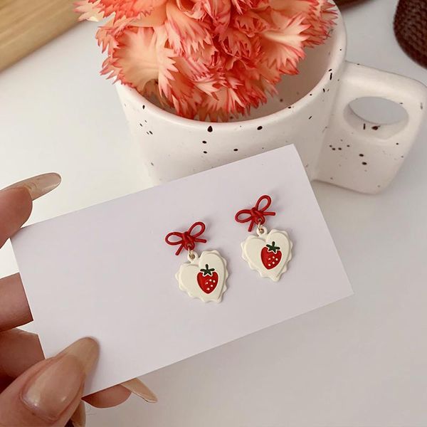 

stud sweet cute strawberry pattern heart-shaped earrings elegant women party bow accessories fashion girl jewelry gift, Golden;silver