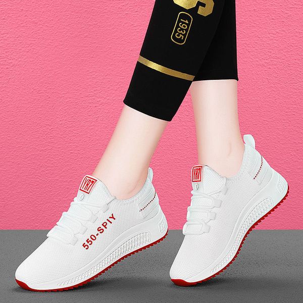 Moda Kadınlar Sneakers Bahar Yaz Kadın Rahat Ayakkabılar Kadın Hava Mesh Lace Up Yürüyüş Platformu Ayakkabı 36-40