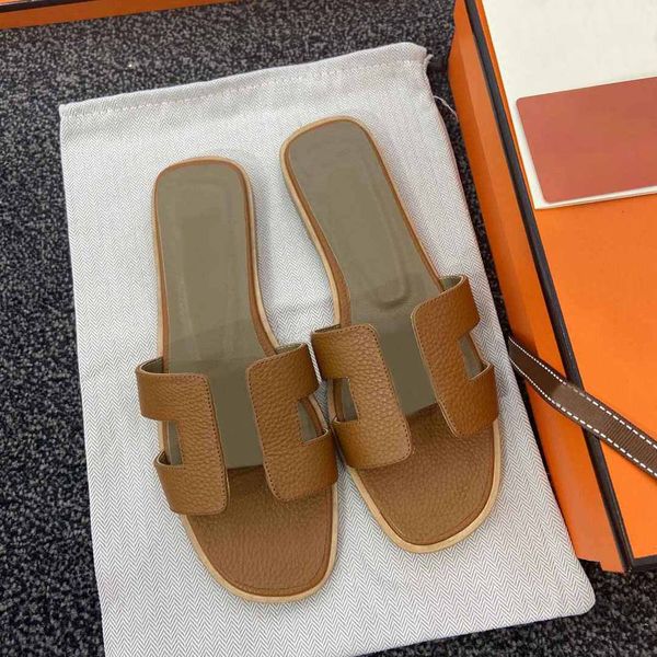 

beach slippers classic flat woman summer lady cartoon big head leather bath fashion sandal with box, Black