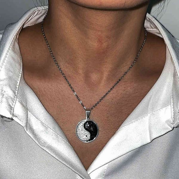 

stainls steel diamond black white yin and yang pendant necklace, Silver