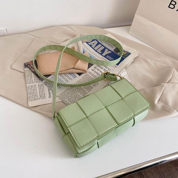 

evening bags qyahlybz 2021 summer fashion creative woven pillow bag messenger ins casual white small shoulder for women