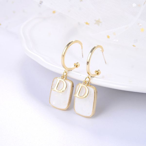 

2021 new 925 sier needle shell earrings female letter d long earrings exaggerate korean temperament personalized, Golden