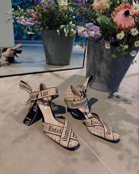 

volume of 1000 + sales magazines reveal popularity wave point ribbon bow low heel shoes yw, Black