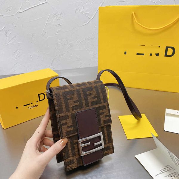 

retro leather bag, women's middle school old flower mobile phone bag, early spring 2021 new embroidered one shoulder messenger bag hand