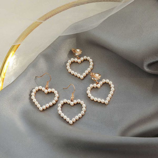 

earrings love pearl simple cold color net red temperament female 2021 tee personality elegant trend, Golden