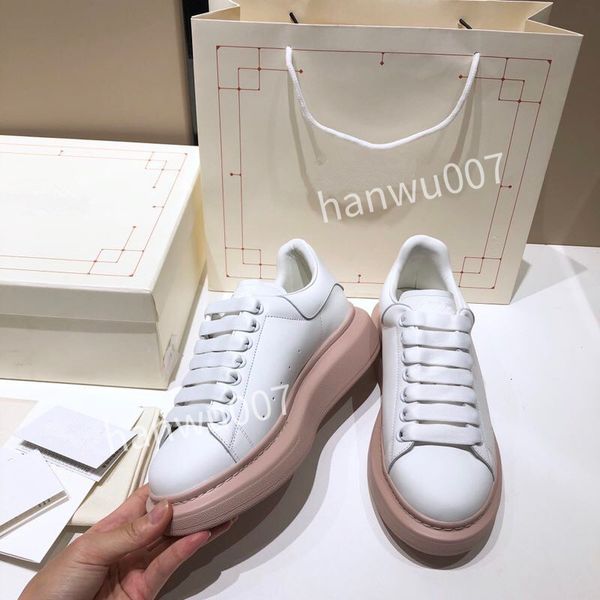 

2022 luxury brand women designer boots 35-46 martin desert boo ts s flamingo love arrow medal 100% genuine leather thick winter shoes high h, Black