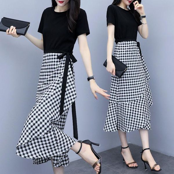 

women's tracksuits 2021 summer women fashion elegant black short sleeved t shirt + high waist plaid mid-calf skirt female two pieces se, Gray