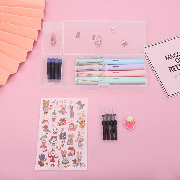 

changeable pen for students to practice calligraphy without splashing ink