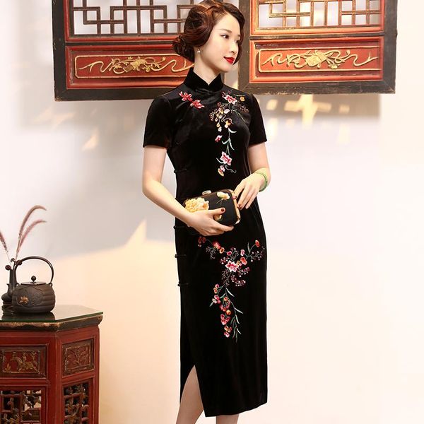 

ethnic clothing the republic of wind restoring ancient ways is velvet embroidery qipao dress old shanghai side open running model, Red