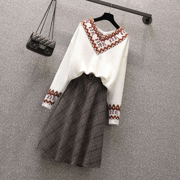 

2021big size chubby sister autumn winter 2020 new age reducing slim belly covering fashion sweater & skirt two piece suit for women, White;black