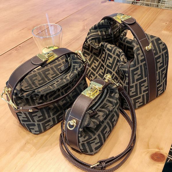 

factory bag women's old flower pillow bag portable retro lunch with versatile student shoulder luxuryss designerss yw