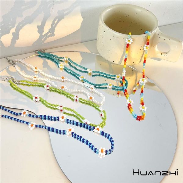 

pendant necklaces huanzhi 2021 daisy flower colorful beads clavicle choker necklace for women girls spring summer jewelry wholesale, Silver