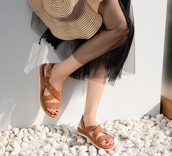 

2021 summer women's simple buckle roman style flat sandals, Black