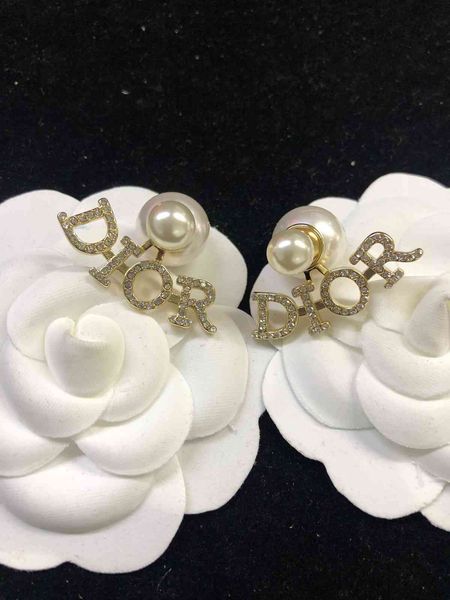 

special offer 2021 luxury designer jewelry 21 new wang likun jin xiuzhi same letter front and back pearl earrings 925 silver pin