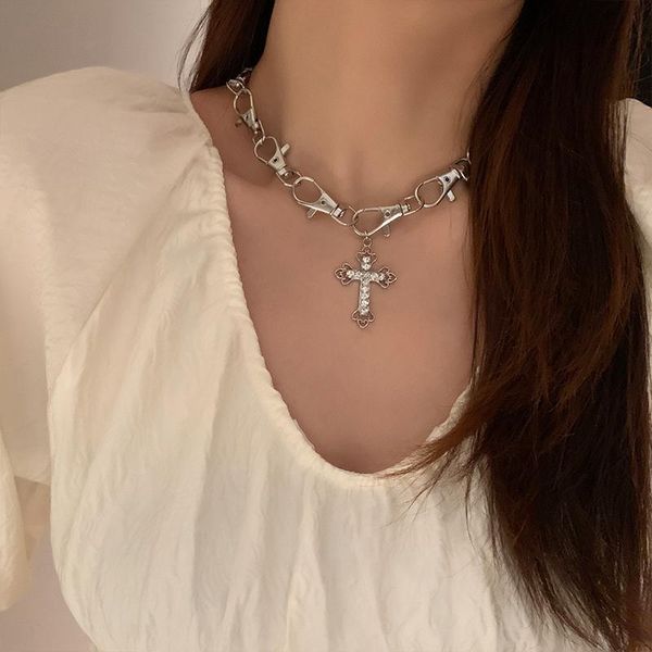 

chains ish hip hop punk style full rhinestone cross pendant necklace 2021 female trendy cool keychain chokers, Silver