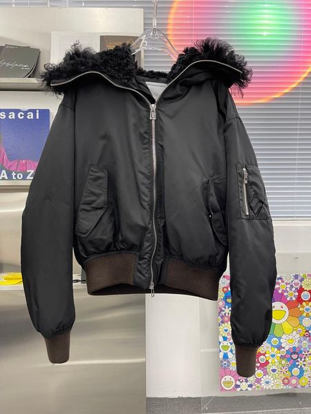 

women's vests bot2 nylon satin coat for autumn and winter. tooling style comes with a loose easy to handle. he's got the upper bod, Black;white