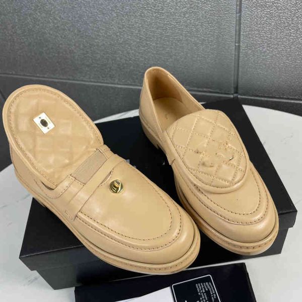 

slippers 2022 early spring leather rhombus ladies small slippers low-heel set foot loafers women's one-step metal buckle mid-heel shoes, Black
