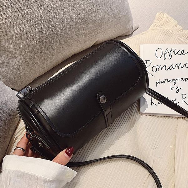 

shoulder bags retro small bag women's 2021 hong kong style leisure cylinder versatile single messenger