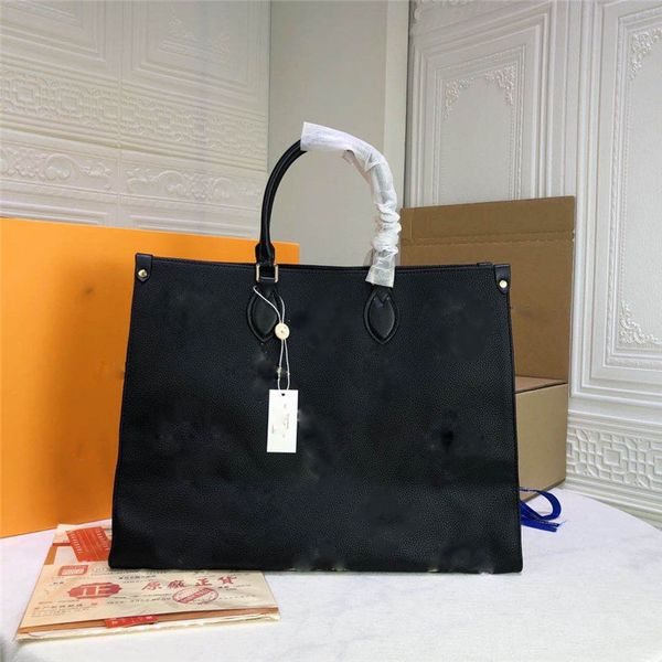 

onthego tote limited edition reverse giant gm black size 41 x 34 x 19 v-147