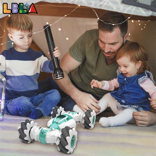 

lbla d878 2.4g remote control rc car roll rotary double-side stunt gesture induction twisting drift off-road dancing driving 220119