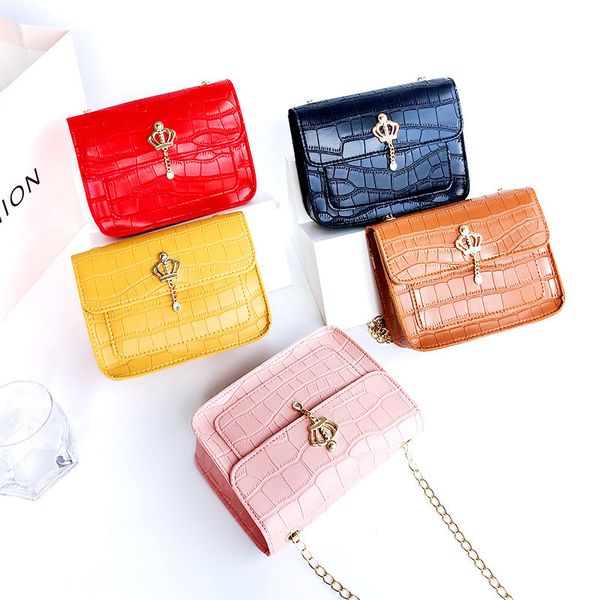 

women's 2021 new fashion single shoulder messenger bag c-rocodile chain hand small square bag