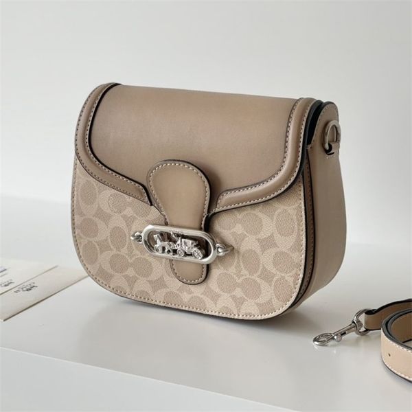 

factory coco c saddle bag, single shoulder crossbar, classic net red, fashionable and versatile luxuryss designerss bag yw