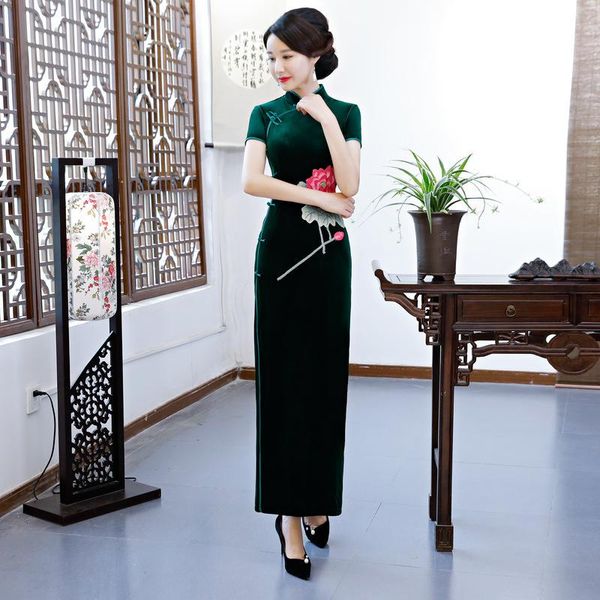 

dark green elegant mandarin collar qipao female exquisite flower appliques formal party dress slim velour long cheongsam, Red