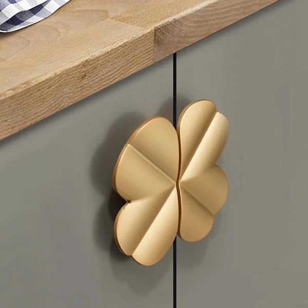 

handles & pulls 2021 diy four leaf clover shape/creative zinc alloy door knob european furniture drawer kitchen cabinet